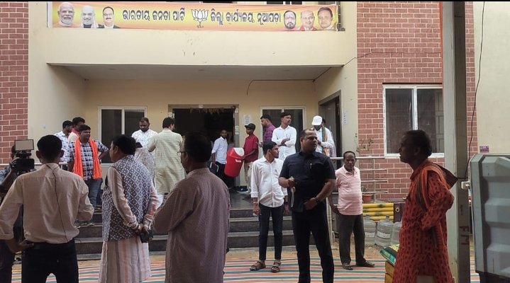 Screenshot_2025-10-23-19-53-54-59_6012fa4d4ddec268fc5c7112cbb265e7