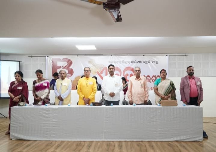 Screenshot_2025-10-25-22-12-33-80_6012fa4d4ddec268fc5c7112cbb265e7