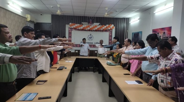 Screenshot_2025-10-31-17-31-30-16_6012fa4d4ddec268fc5c7112cbb265e7